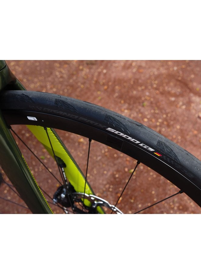 CONTINENTAL GRAND PRIX 5000 700 X 28 BLK BLKCHILI