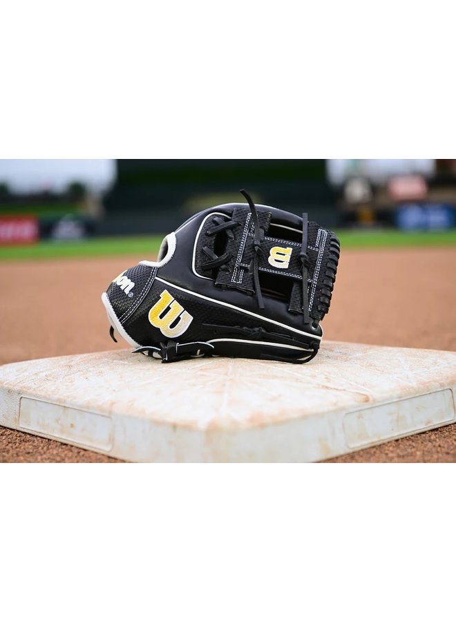 WILSON A2000 SPIN CONTROL 1786 (IF) BLACK-WHITE-YELLOW 11.5"