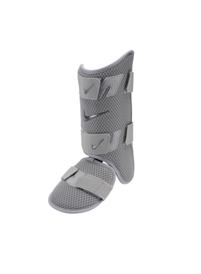NIKE DIAMOND BATTERS LEG GUARD