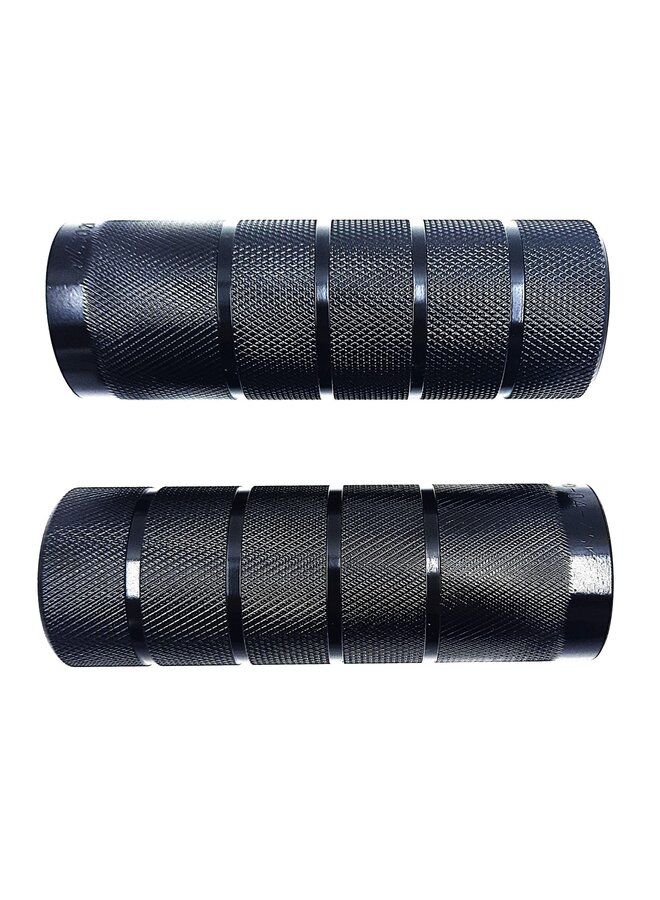 Peg black steel threadless for 14mm axle