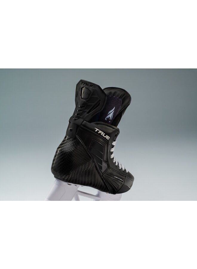 TRUE SK CUSTOM SVH PRO PLAYER SKATE WITH DLC STEEL