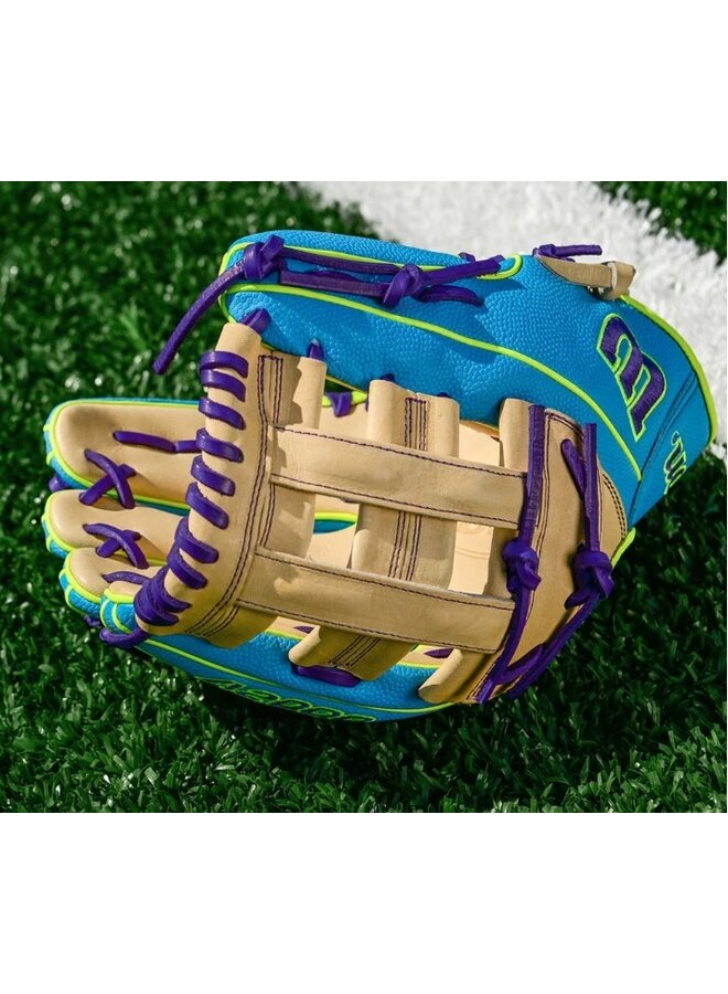 WILSON WINTER A2000 1750SS 12.5" BLONDE / SKY BLUE / PURPLE FASTPITCH GLOVE