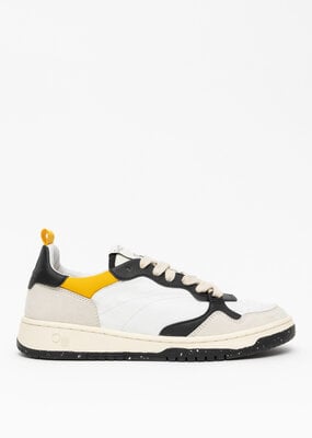 Oncept Phoenix Sneaker