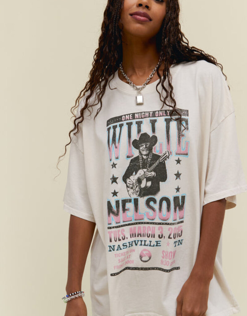 Daydreamer  Willie Nelson One Night Only OS Tee - Dirty White