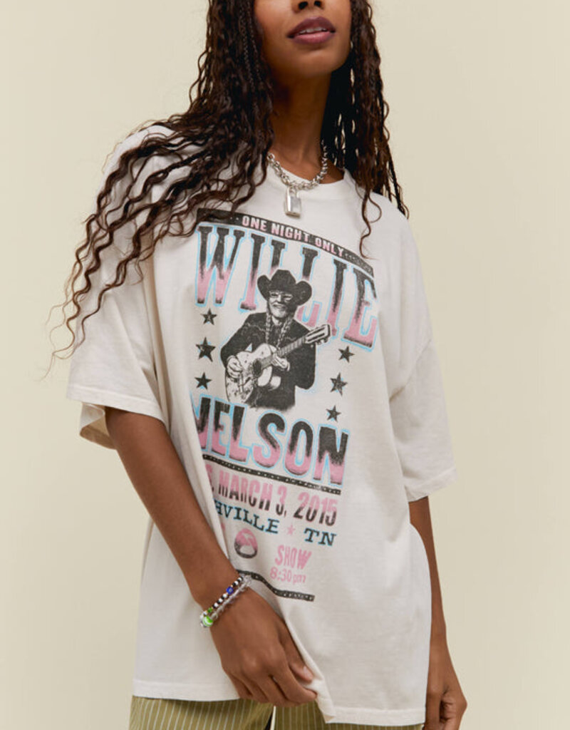 Daydreamer  Willie Nelson One Night Only OS Tee - Dirty White