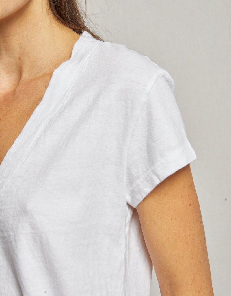 perfectwhitetee Alanis - White