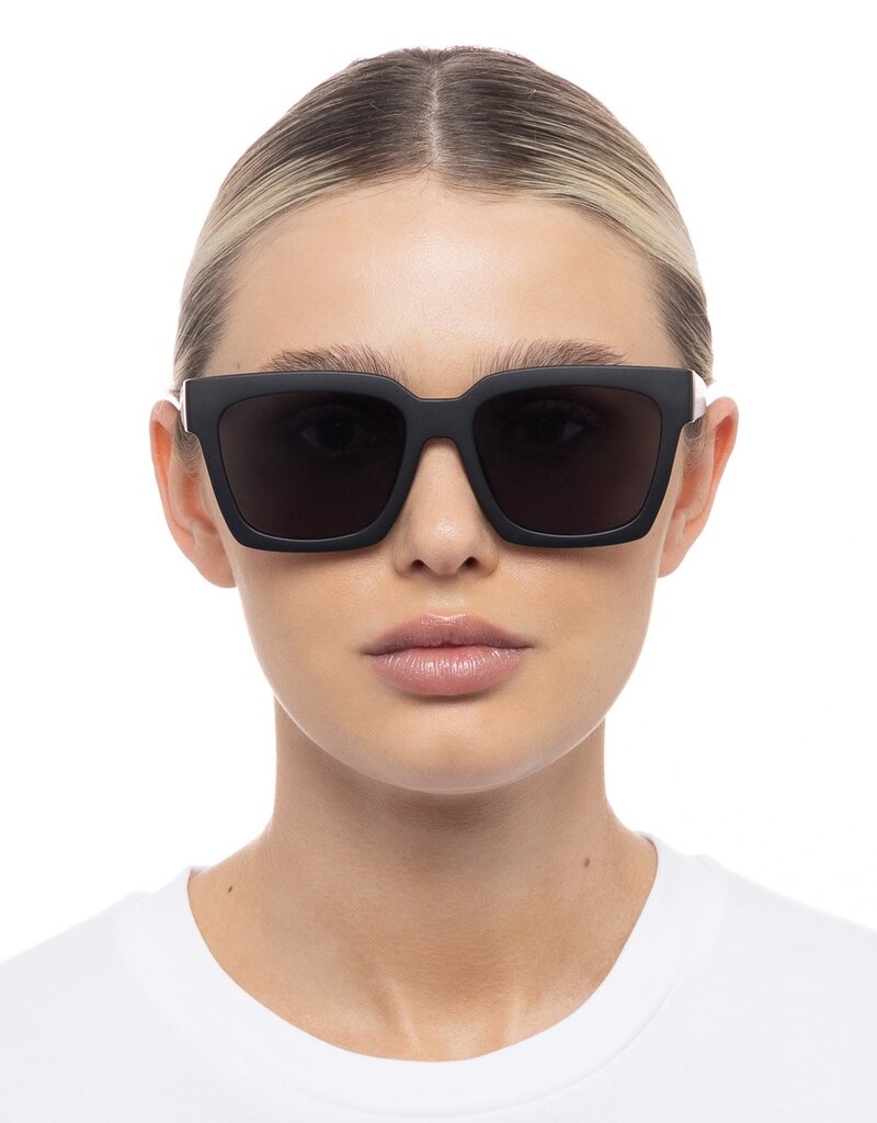 Le Specs Weekend Riot - Matte Black