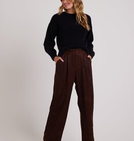 Bella Dahl Pleat Front Trouser - Mahogany Brown
