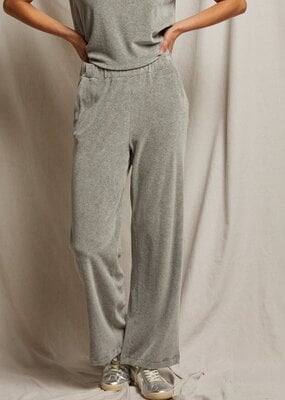 perfectwhitetee Holly Velour Relaxed Leg Sweatpant