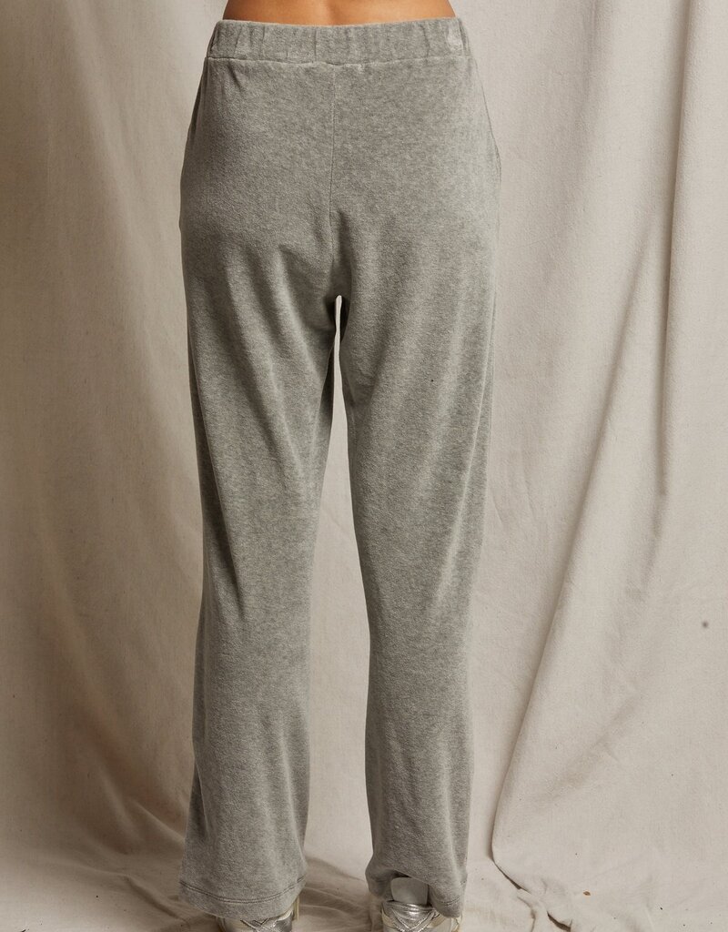 perfectwhitetee Holly Velour Relaxed Leg Sweatpant