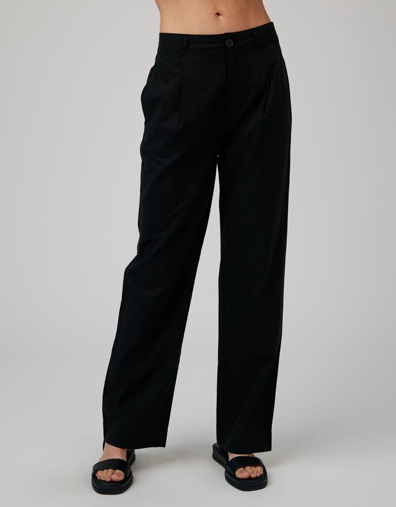 Bella Dahl Single Pleat Trouser