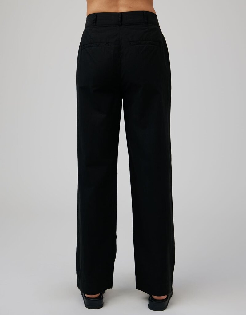 Bella Dahl Single Pleat Trouser