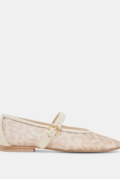 Roslyn Ballet Flat