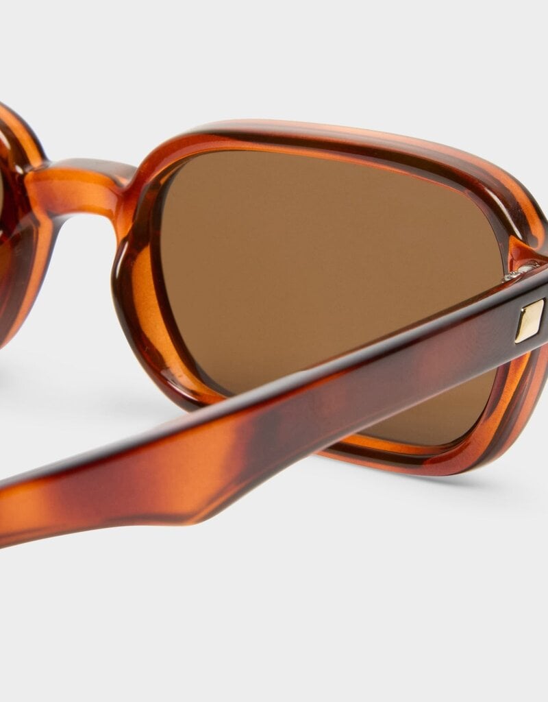 Le Specs Pilferer - Toffee Tort