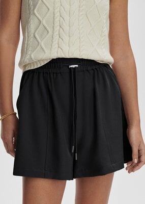 Varley Esmond Mid Rise Short