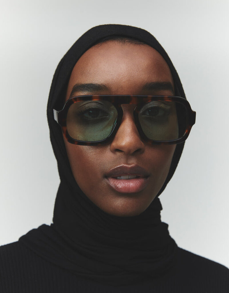 Elisa Johnson Jane - Brown Tortoise