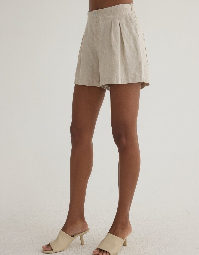 Bella Dahl Double Pleat Short