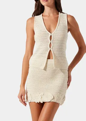 ASTR Taimi Sweater Vest
