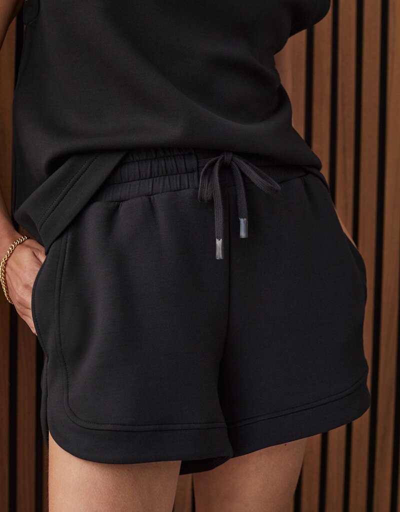 Varley Ollie High-Rise Short 3.5''