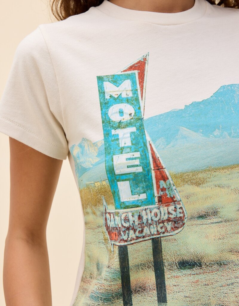 Daydreamer Motel Ranch House Vintage Tee