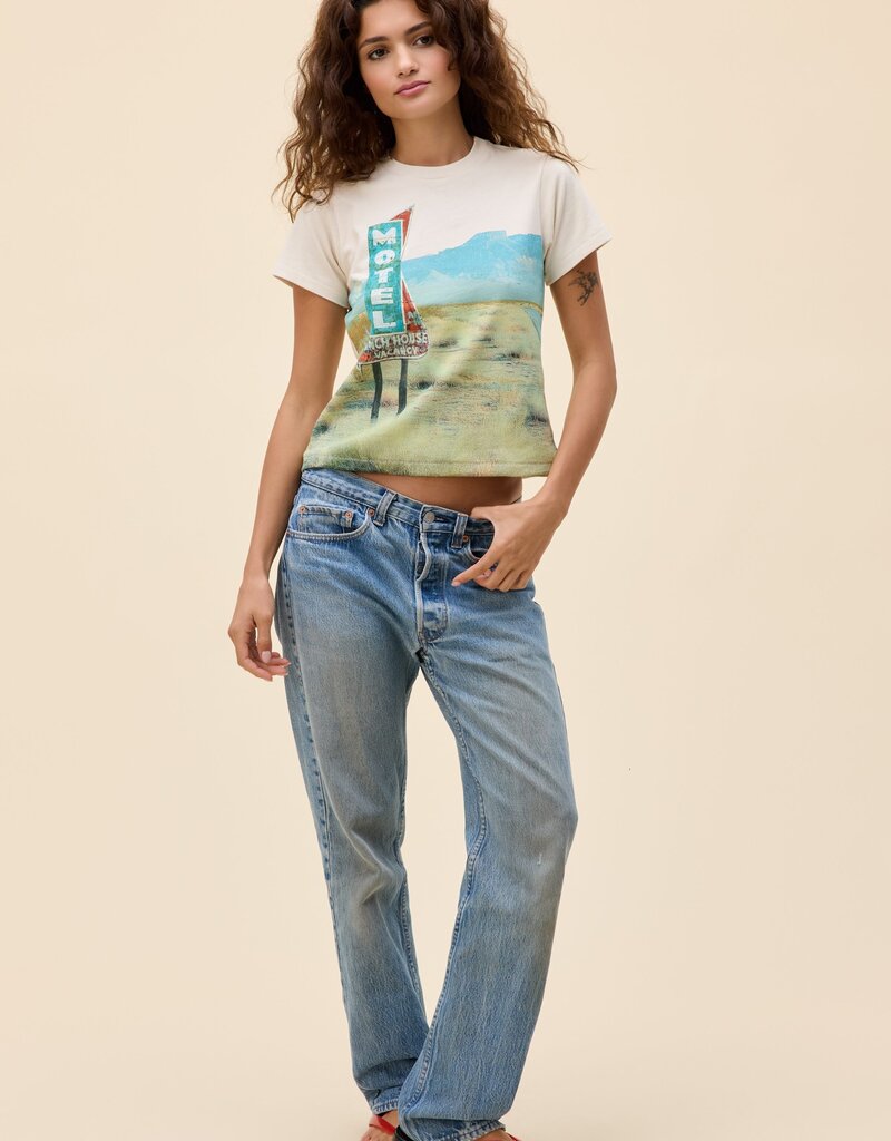 Daydreamer Motel Ranch House Vintage Tee