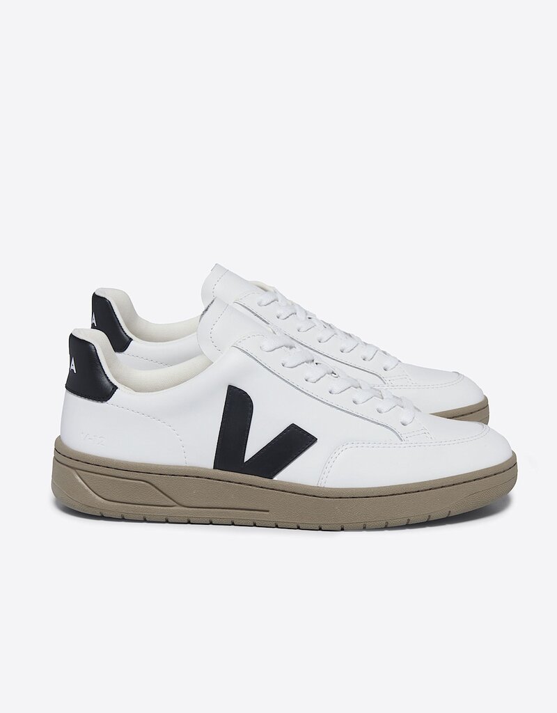 Veja V-12 White/Black/Dune