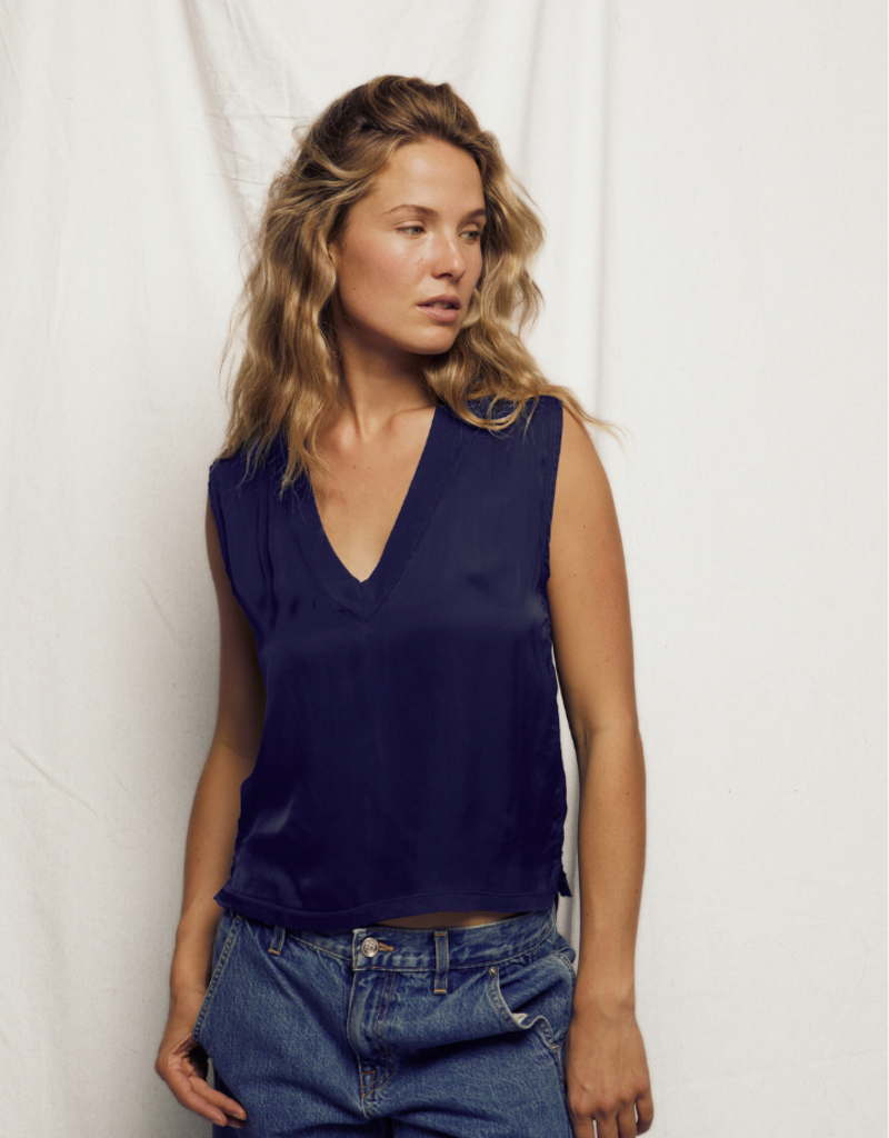 perfectwhitetee Celina Satin Tee