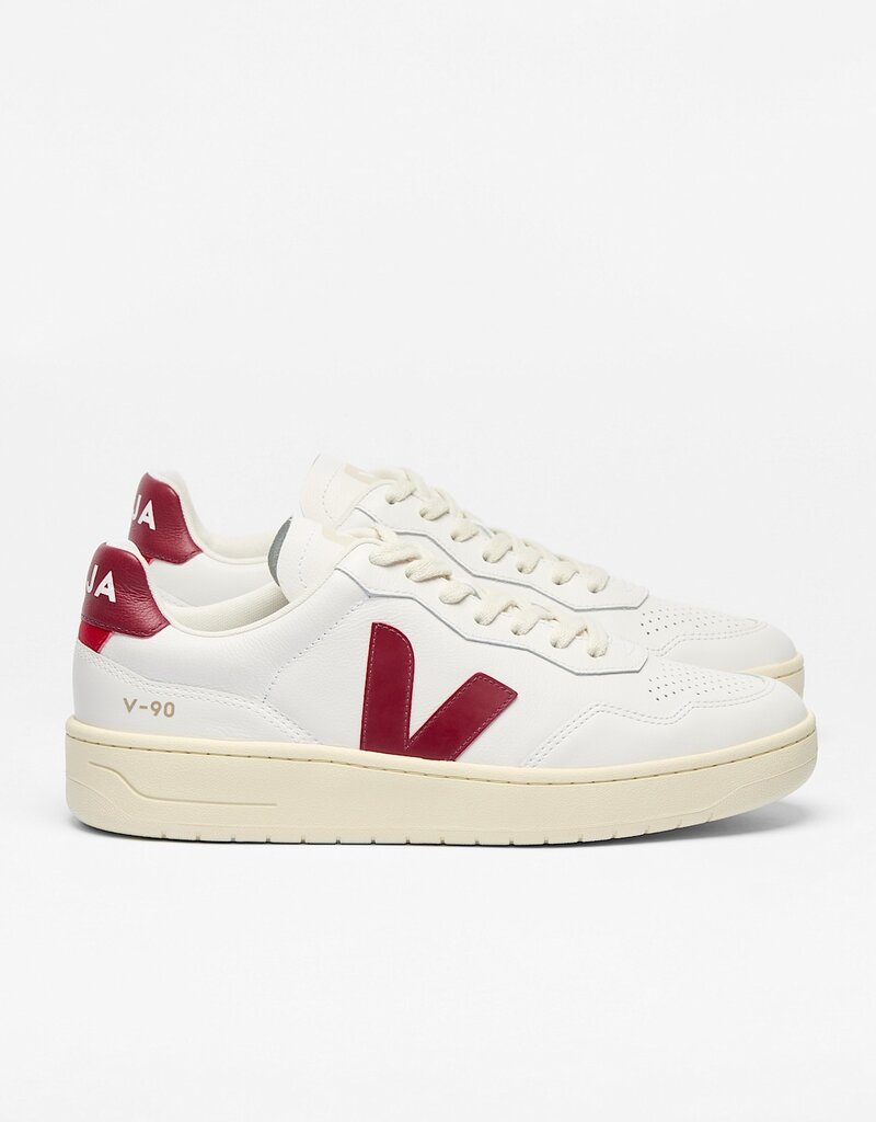 Veja V-90 Sneaker