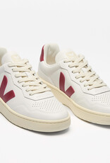 Veja V-90 Sneaker