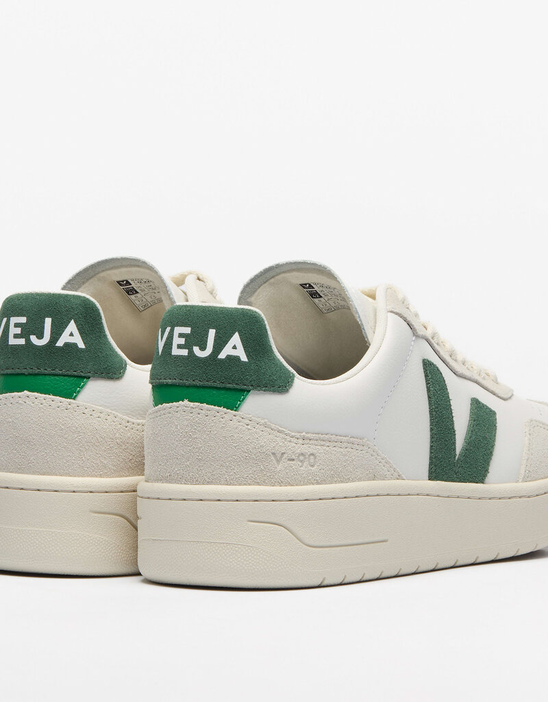 Veja V-90 Sneaker