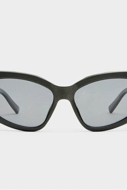 The Haunting - Black