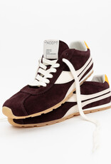 Oncept Essex Sneaker