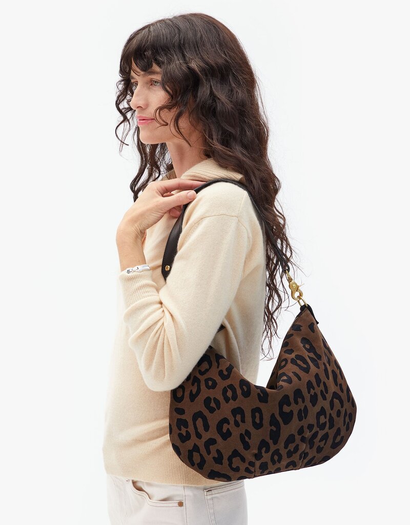 Clare V. Moyen Messenger