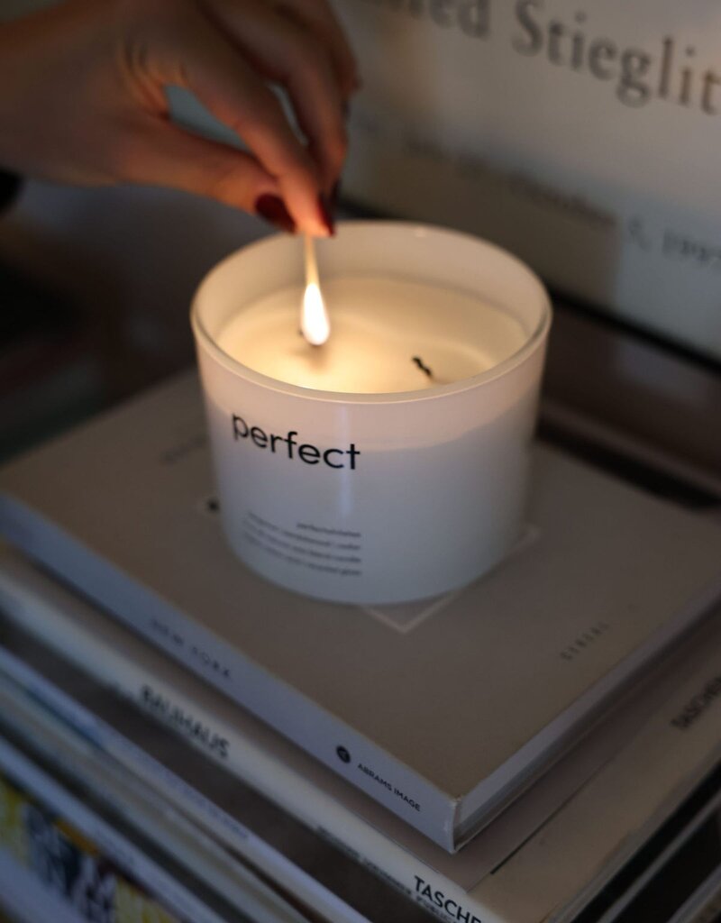 perfectwhitetee Perfect Candle