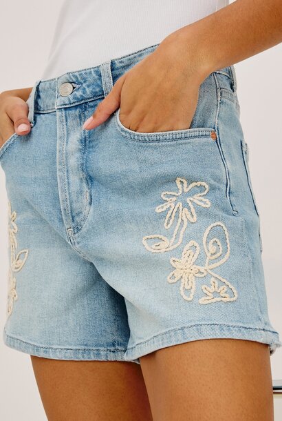 Mesa Short