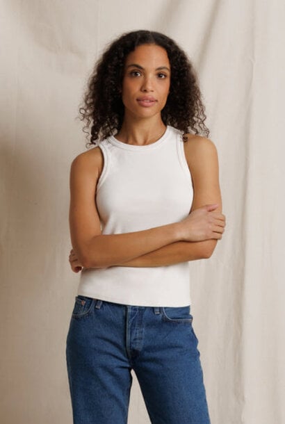 Daphne Tank