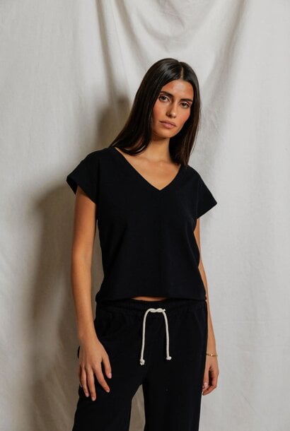 Pearl V-neck Tee