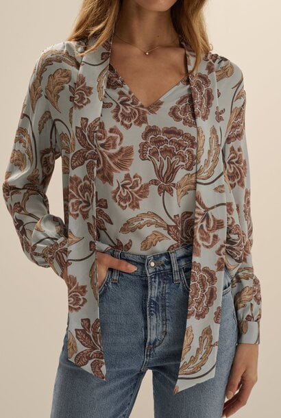 The Simone Blouse