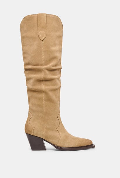 Buckly Boots