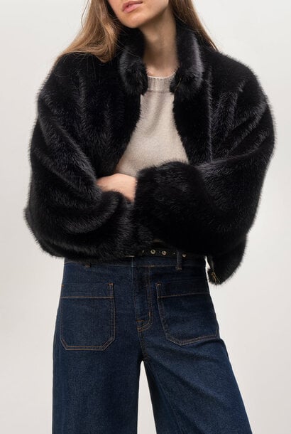 Everest Fur Bomber