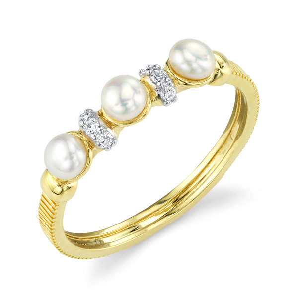 White Pearl and White Diamond Ring