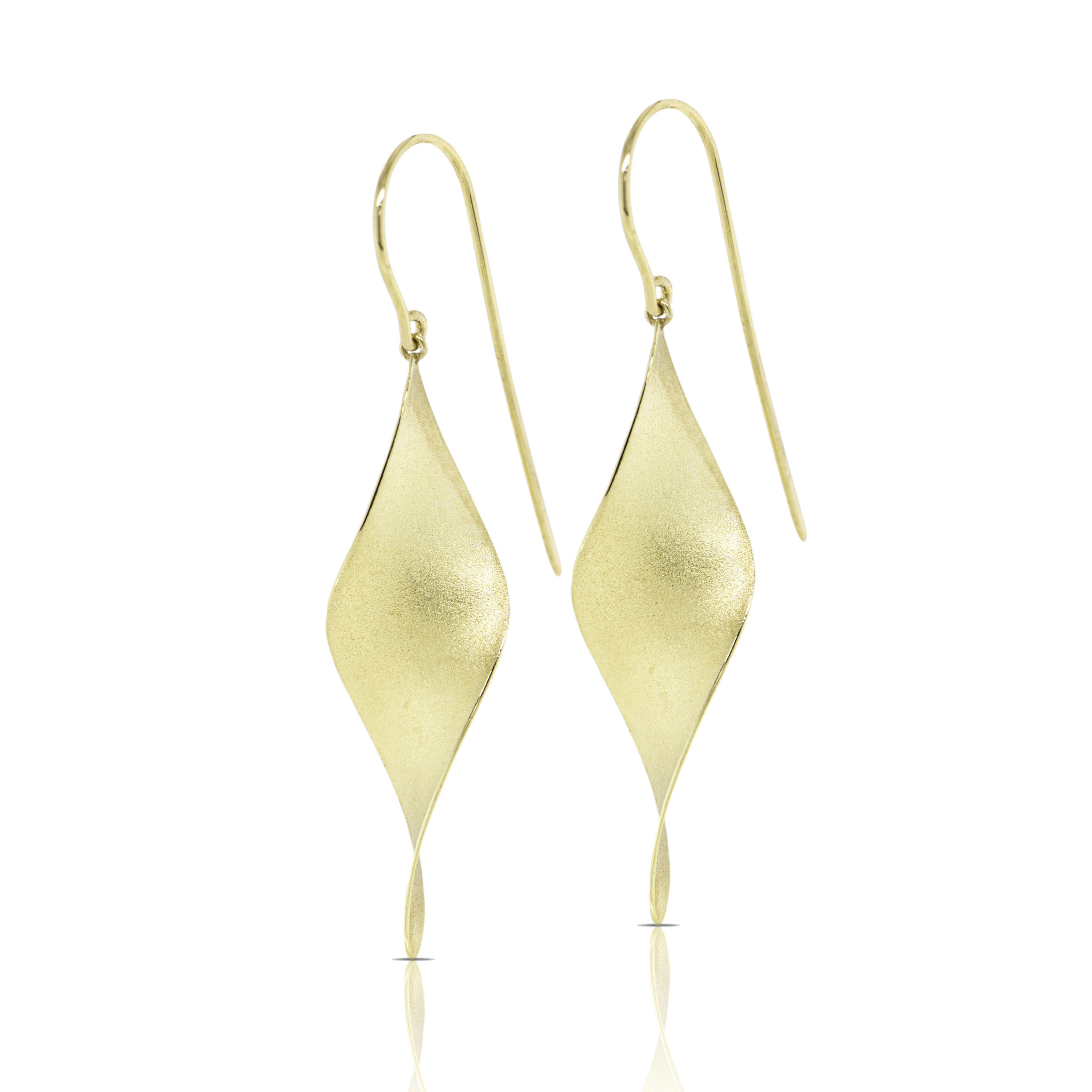 Gilia Petal Earrings, 18k yellow gold