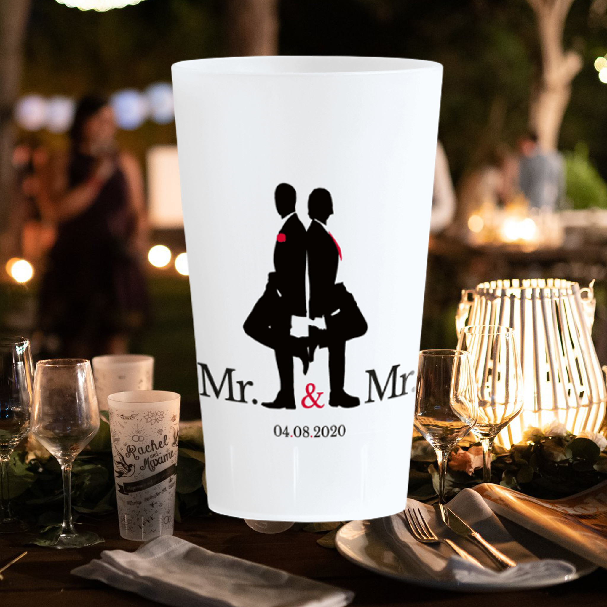 https://cdn.shoplightspeed.com/shops/608840/files/38541792/wedding-cups-mister-mister.jpg