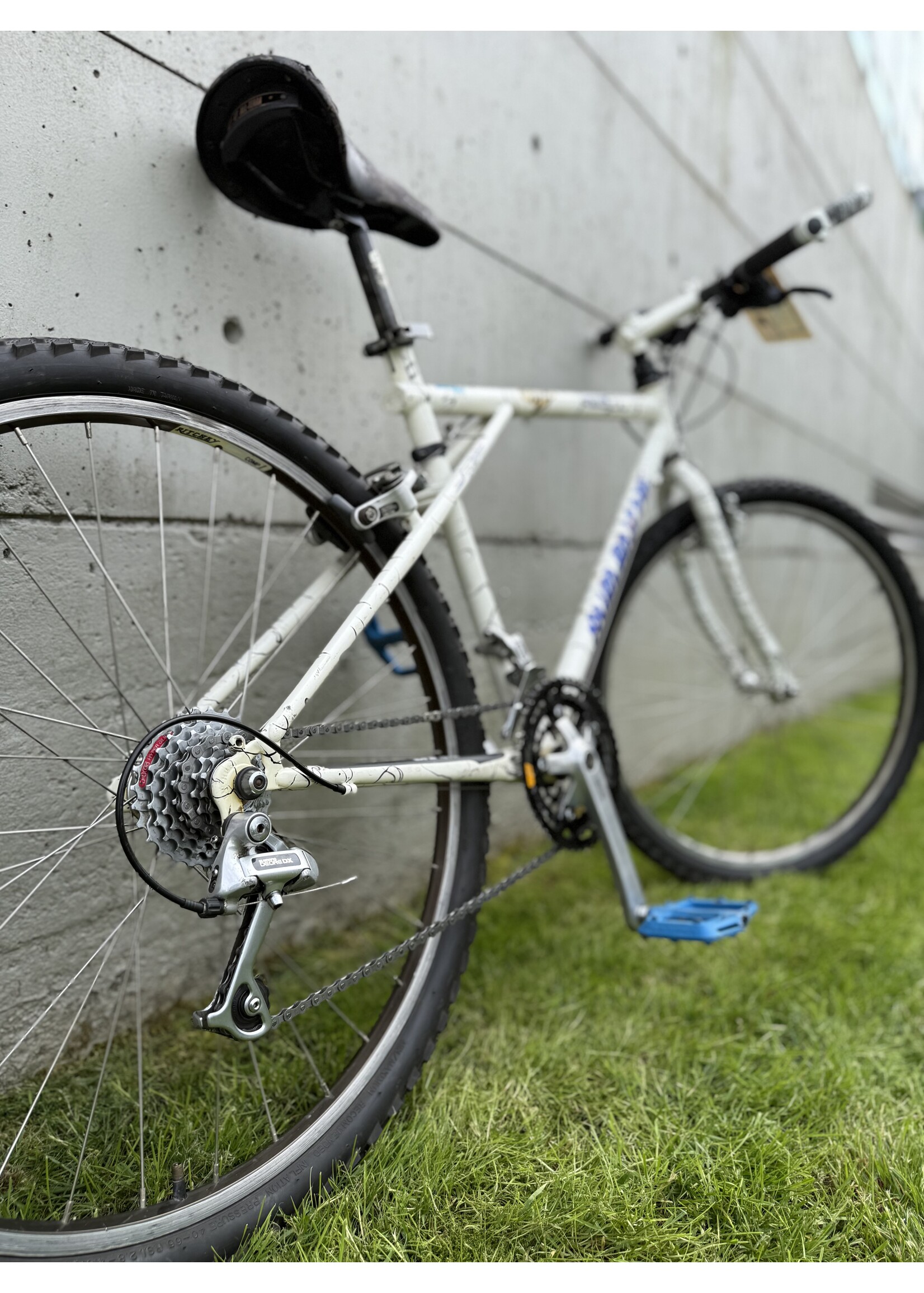 GT Avalanche Medium