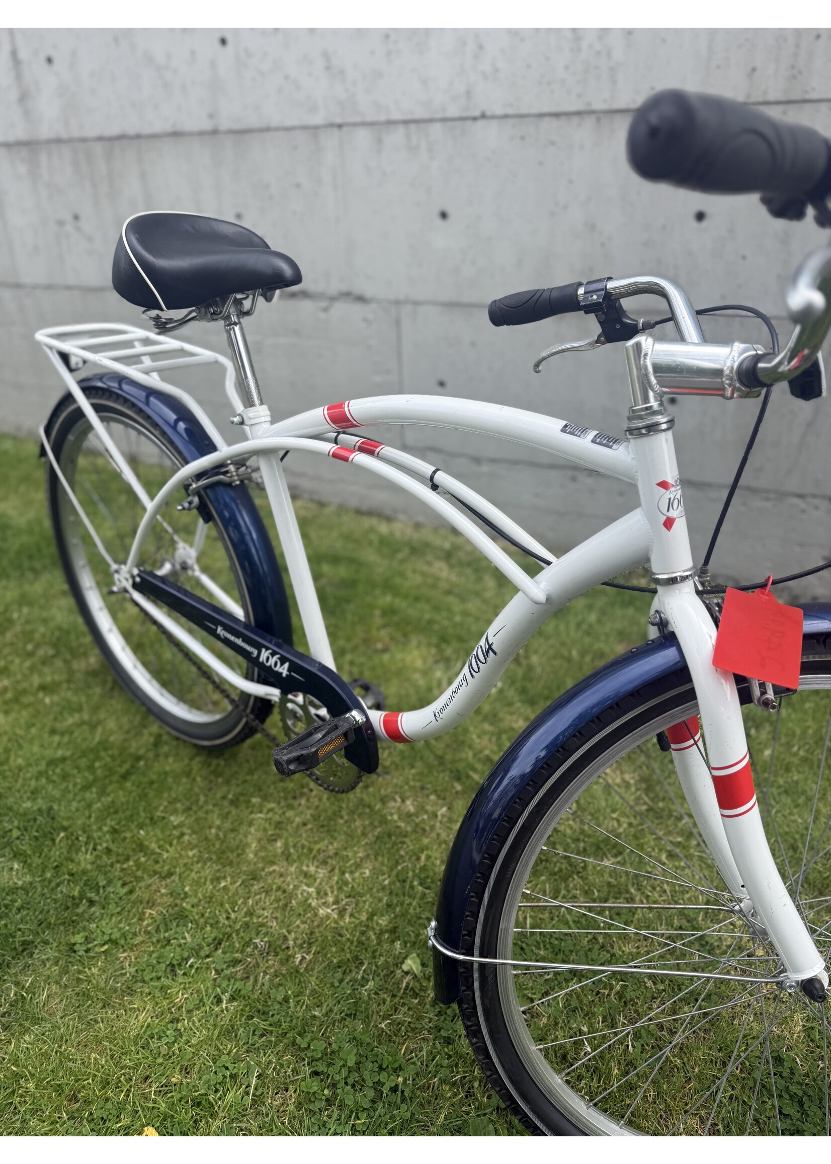 Kronenbourg 1664 Cruiser Bike (Medium)
