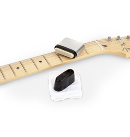 Fender NEW Fender Speed Slick Guitar String Cleaner