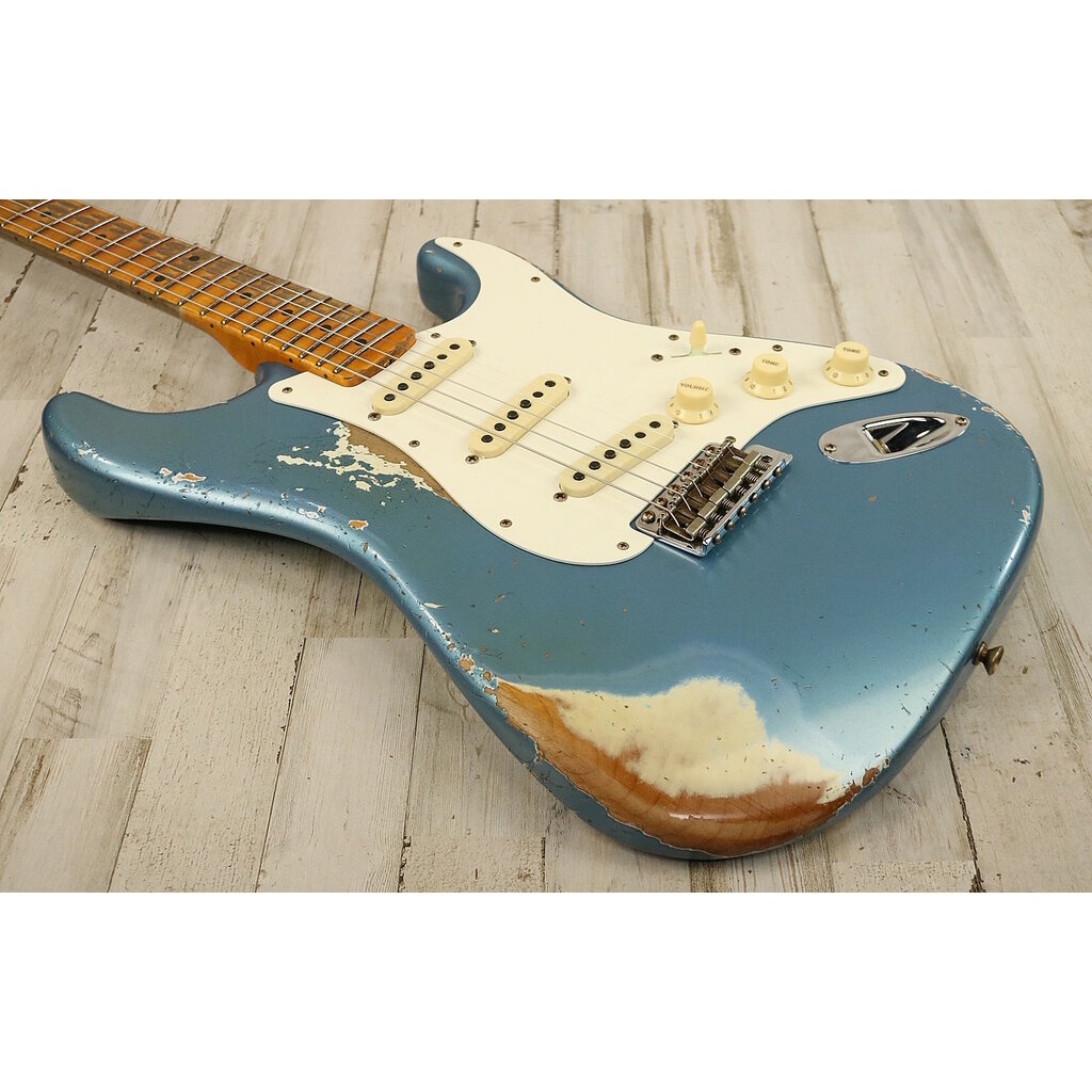 Fender NEW Fender Custom Shop Red Hot Stratocaster Super Heavy Relic - Lake Placid Blue (095)