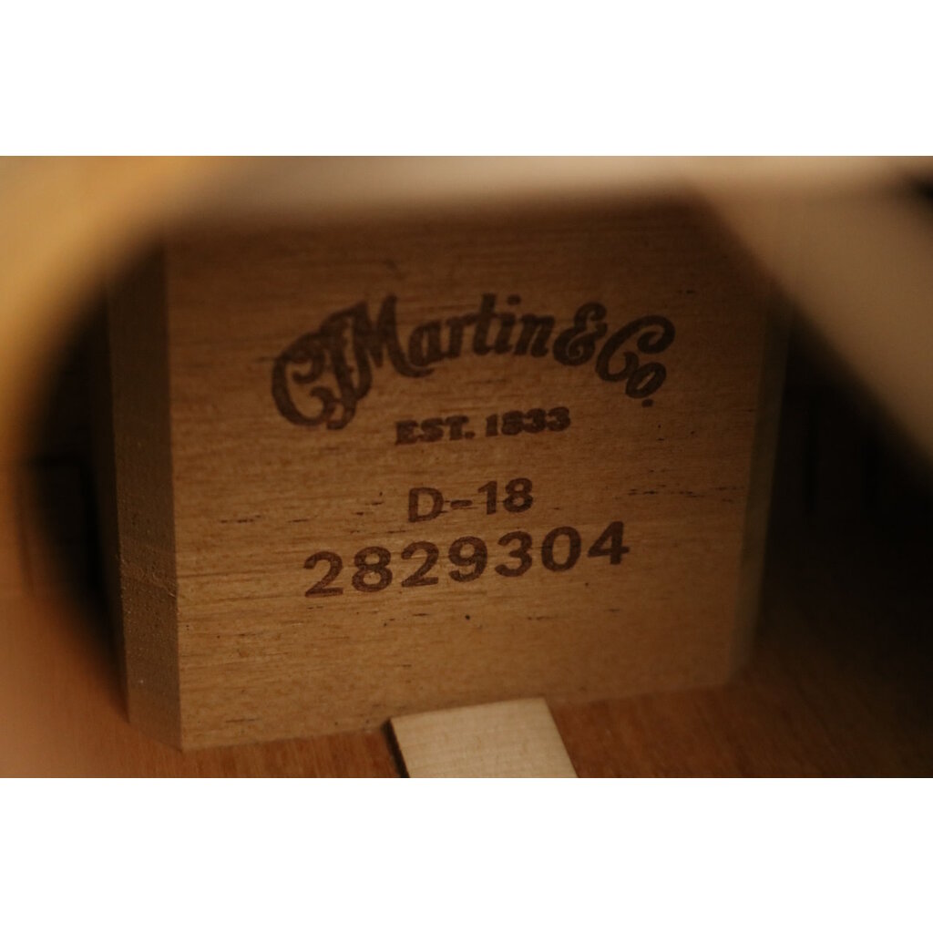 Martin NEW Martin Standard Series D-18 StreetLegend - Custom Ink (304)