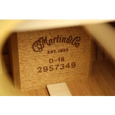 Martin NEW 2025 Martin Standard Series D-18 - Natural w/ Aging Toner (349)