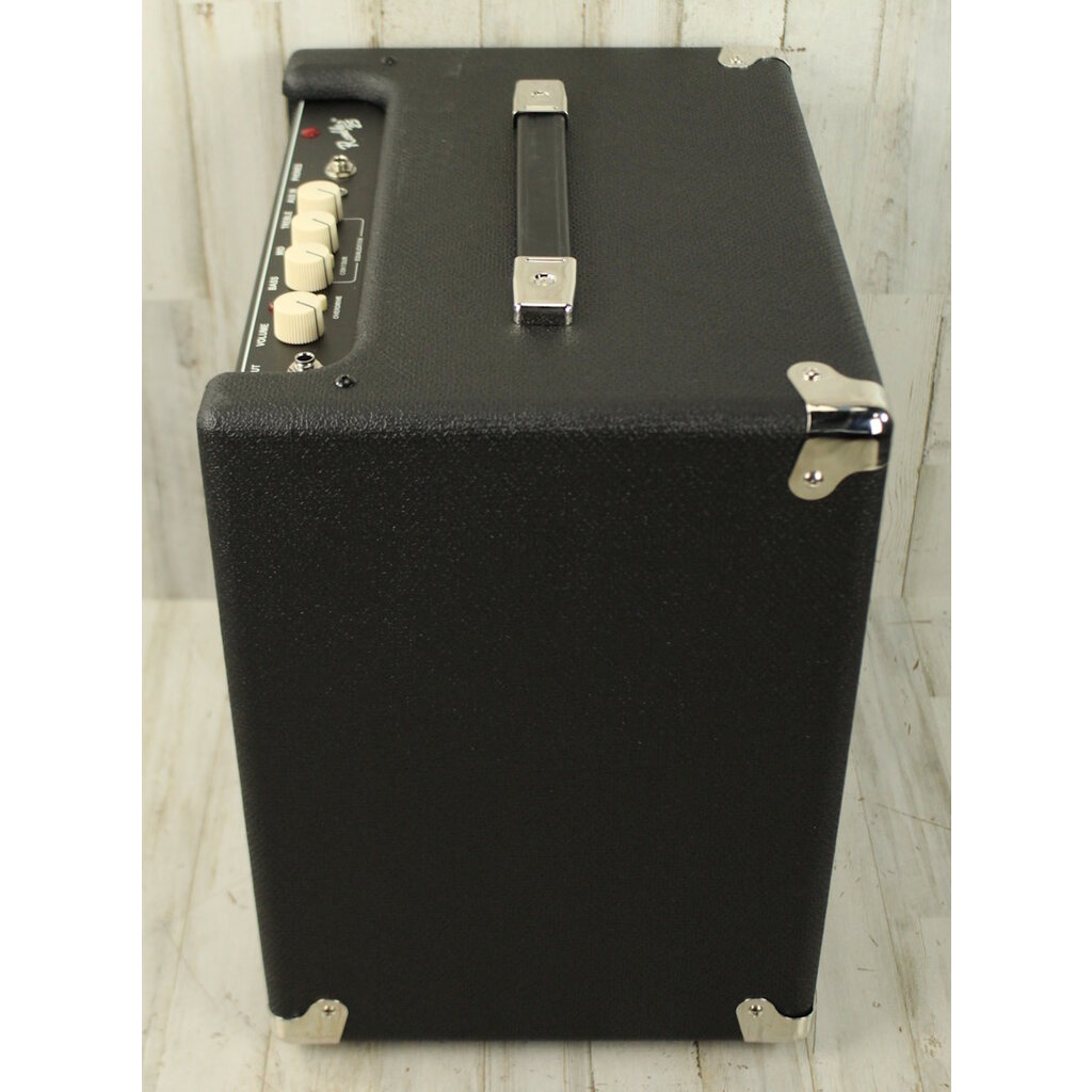 Fender DEMO Fender Rumble 25 (555)